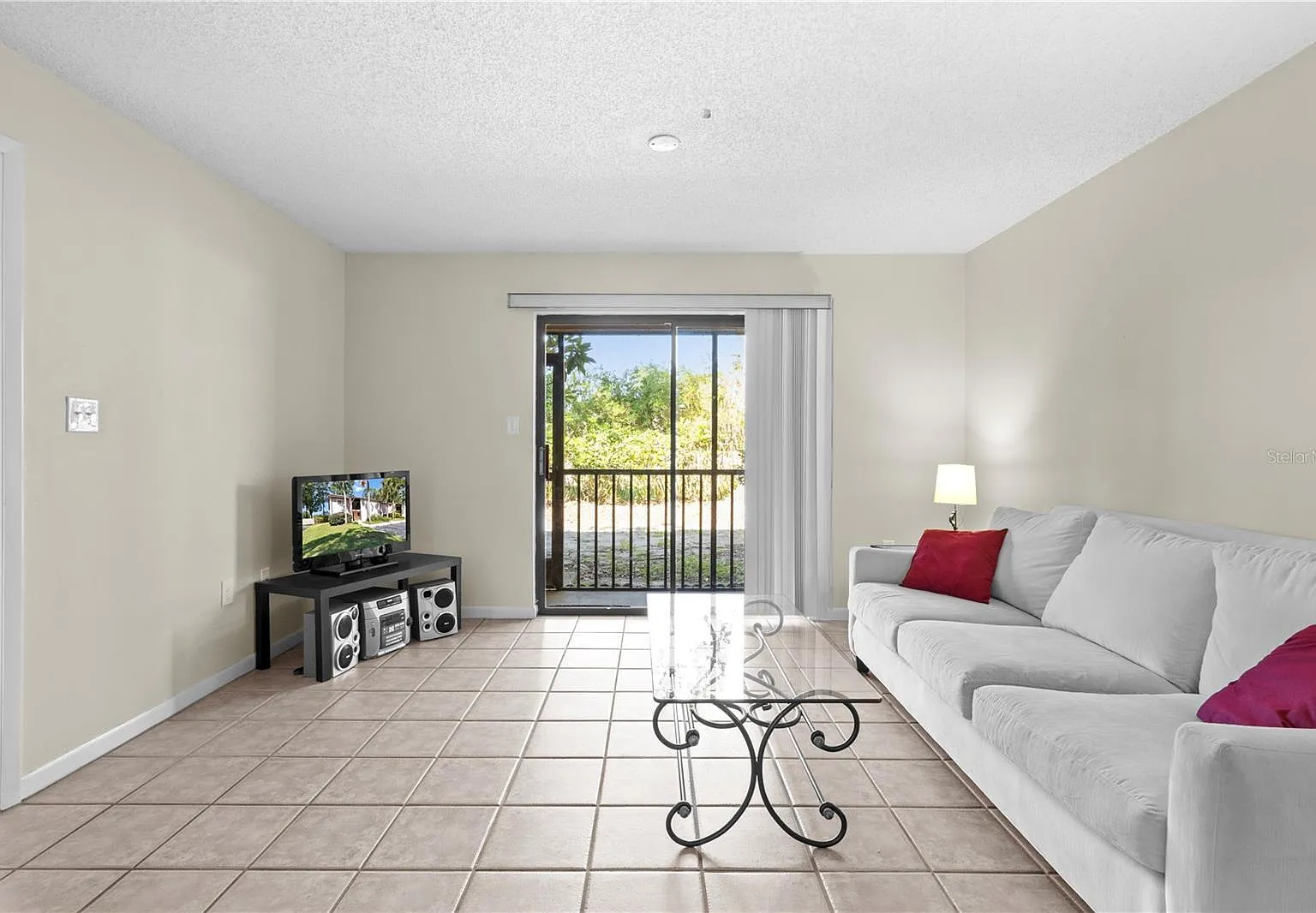 2 bed, 2.0 bath, 1065 sqft, $1,445 — Photo 3
