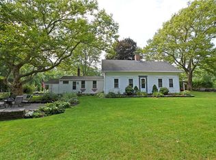 19 Dexter Rd, Scituate, RI 02857