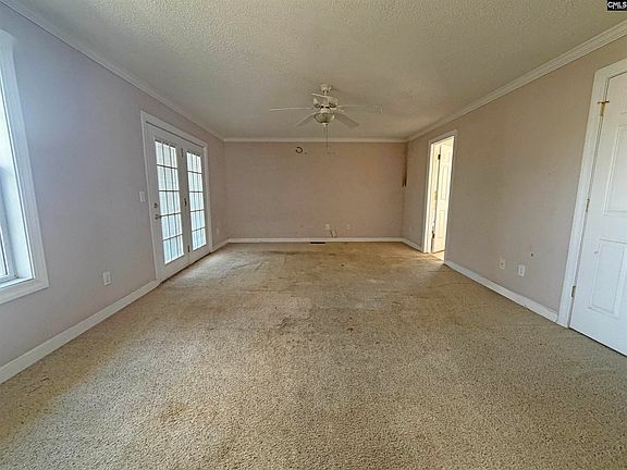 4th image of 520 Gallatin Cir