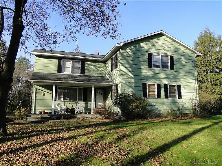 1st image of 3 Shady Ln