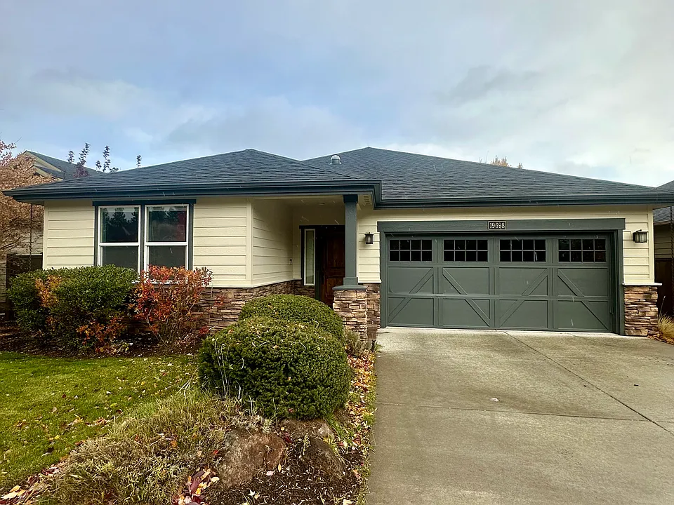 19698 Aspen Meadows Dr