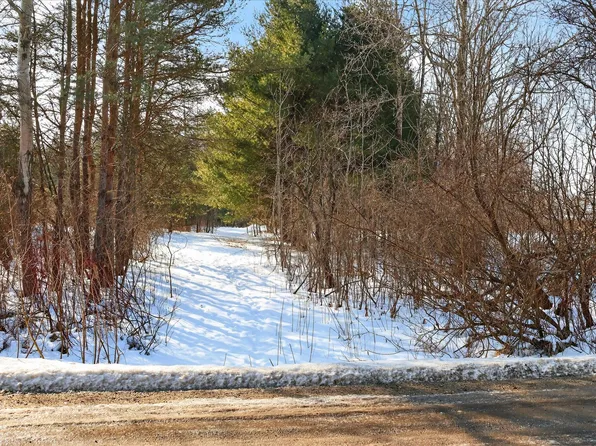 5368 Egner St, Cedar Springs, MI 49319