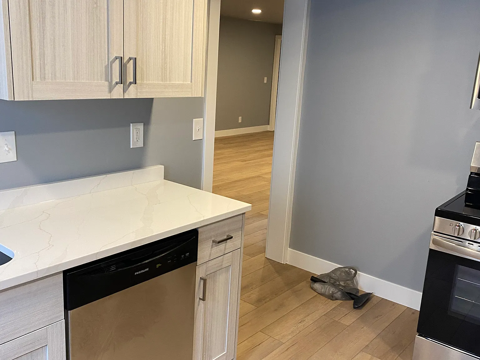7401 Foothill Dr — Photo 3