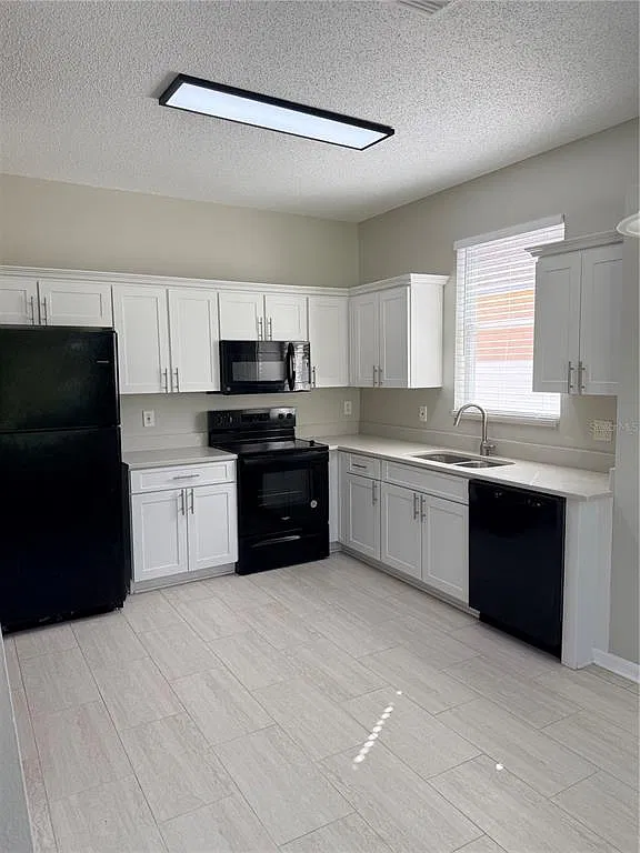 3 bed, 2.0 bath, 1309 sqft, $2,350 — Photo 4