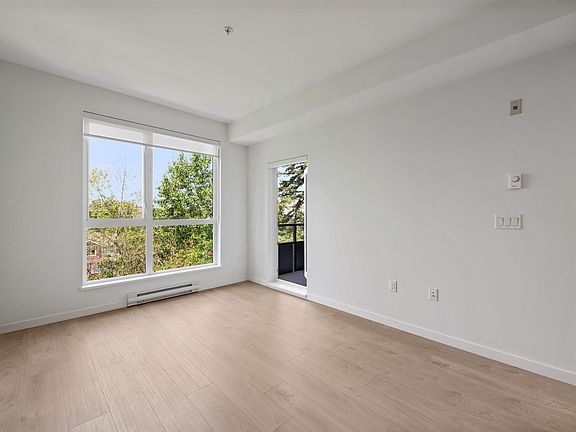 4th image of 6595 196th St #505
