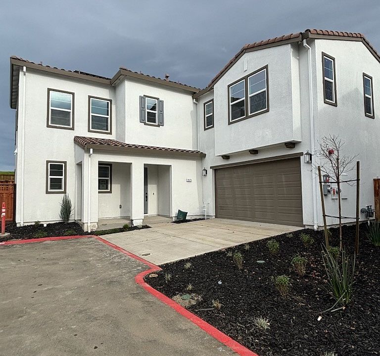 Lot 20 Exterior