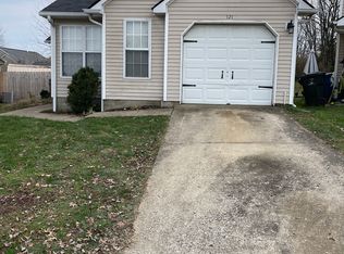 121 Copperfield Ln, Georgetown, KY 40324