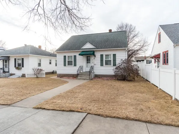 2116 15th PLACE SOUTH South, La Crosse, WI 54601