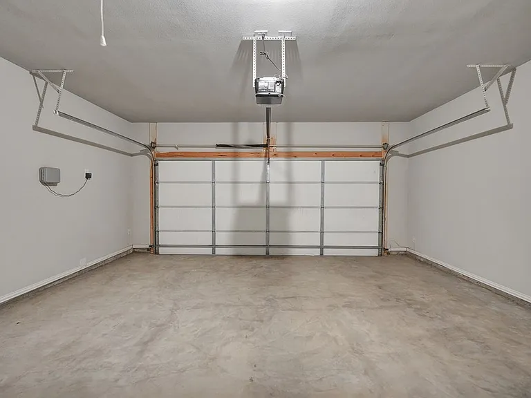 6901 Boss Ranch Rd — Photo 34