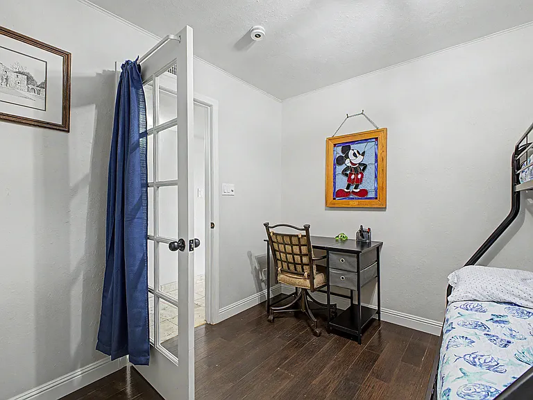 3346 E Cochise Dr — Photo 33