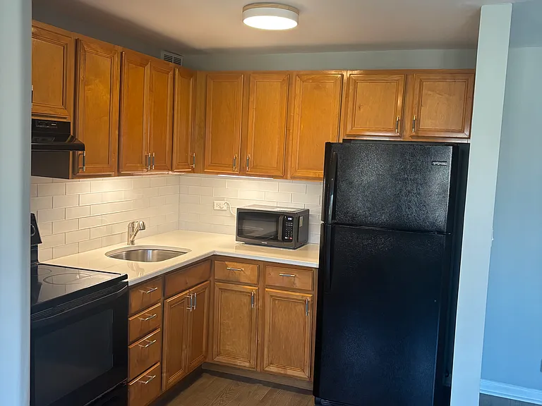 708 W Bittersweet Pl #611 — Photo 11
