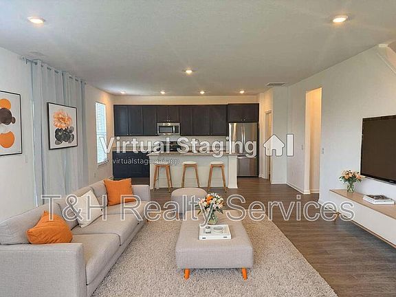 4th image of 354 N Grand Oak Dr