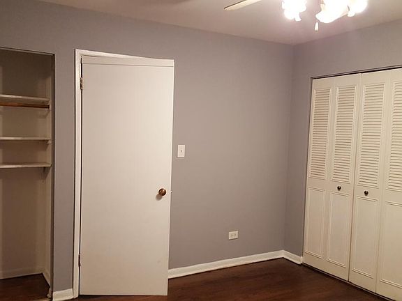 Bedroom with 2 closets
