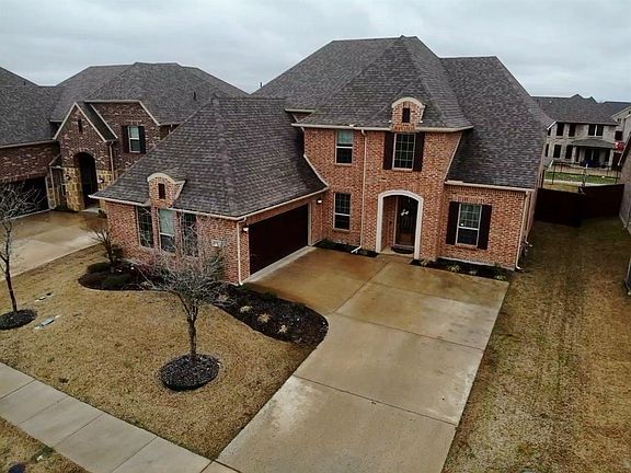 2nd image of 517 Nakoma Dr