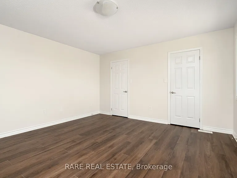 14 Bannister Cres — Photo 24
