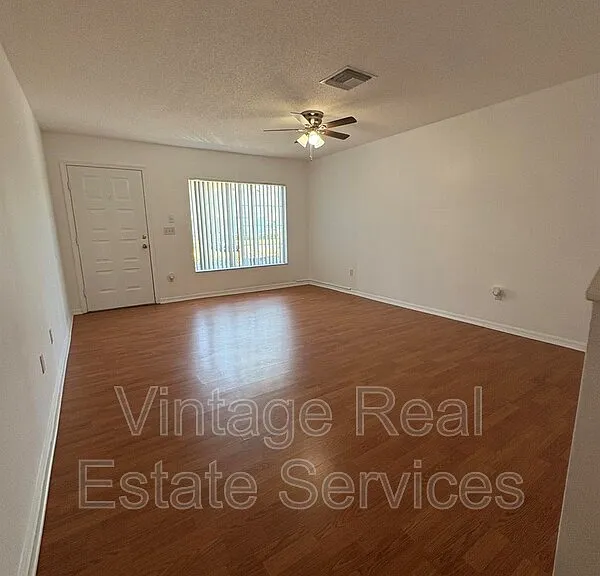 1324 Kelridge Pl — Photo 4