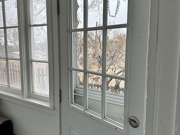 3rd image of 251 S Prospect St