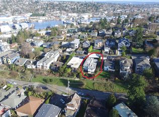 3622 13th Ave W APT 4, Seattle, WA 98119