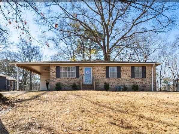 3030 Debra Dr, Fultondale, AL 35068