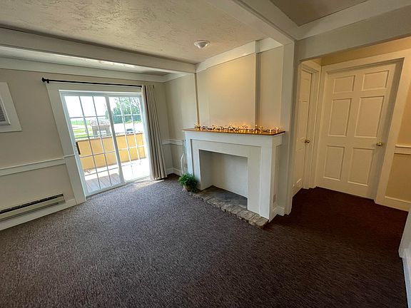 4th image of 26456 Clare Rd #1