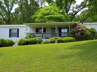 272 Clearwater Dr, Kingsport, TN 37664