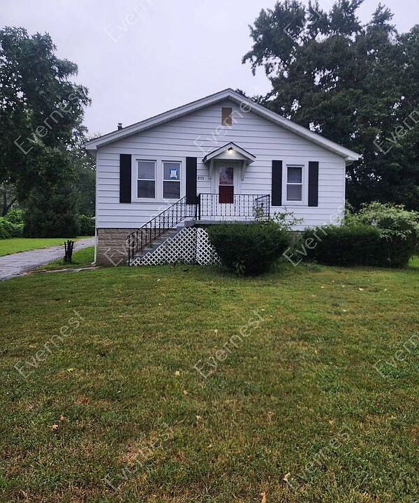 1st image of 8551 Frost Ave