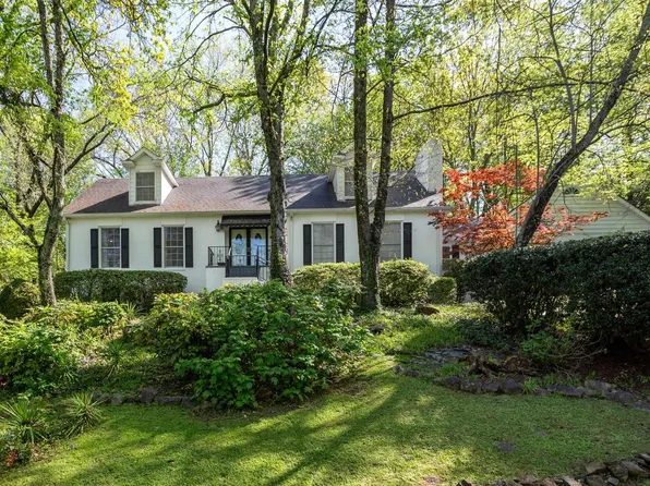 7 Lanier Pl, Anniston, AL 36207