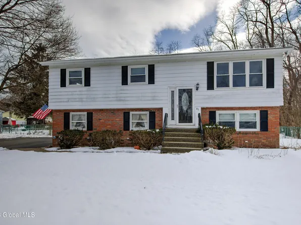 81 Coventry Court, Voorheesville, NY 12186