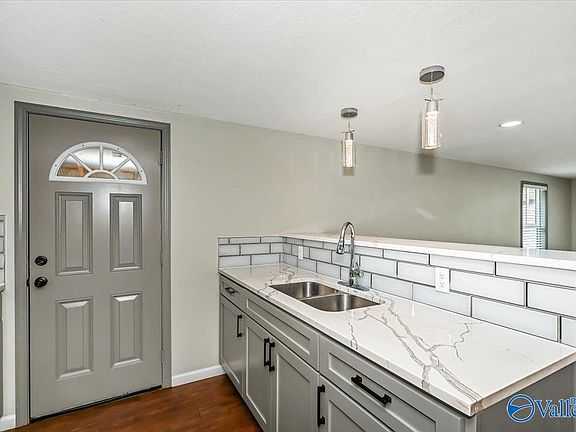 4th image of 1629 Obrig Ave