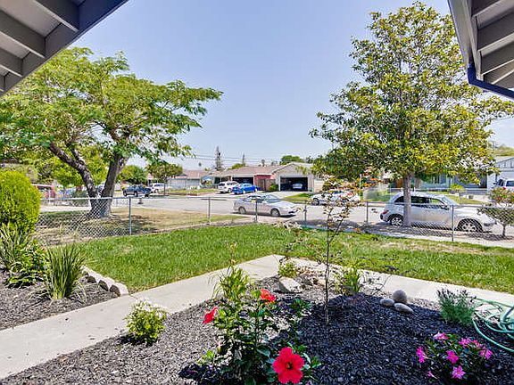 4th image of 2341 Palmira Way