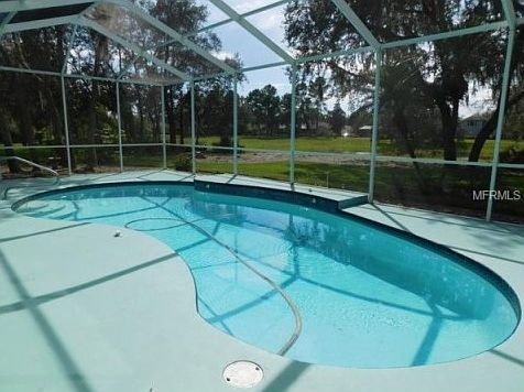 2nd image of 2801 Clubhouse Dr