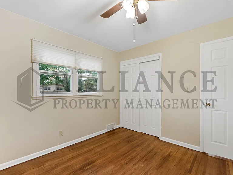 2310 S Vine St — Photo 2