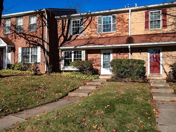 12 Abelia Ct, Lawrence Township, NJ 08648