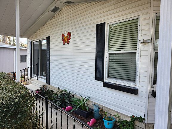 5th image of 10927 Whispering Oaks Cir