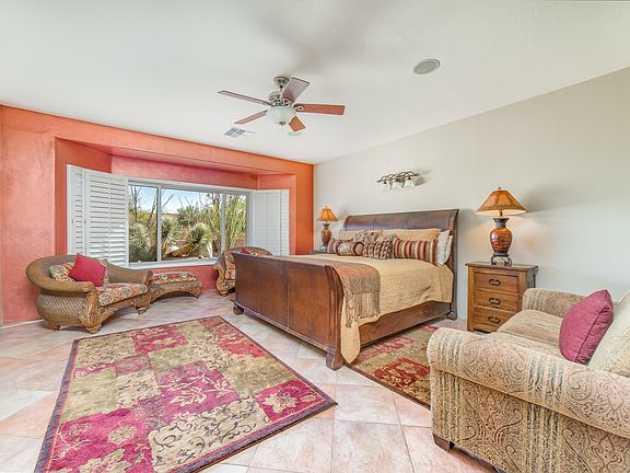 5th image of 907 N Night Heron Dr
