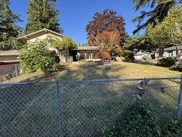 219 219th Pl SW