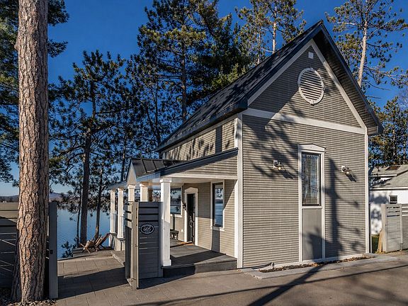 3rd image of 605 Chemin Lakeside Bay