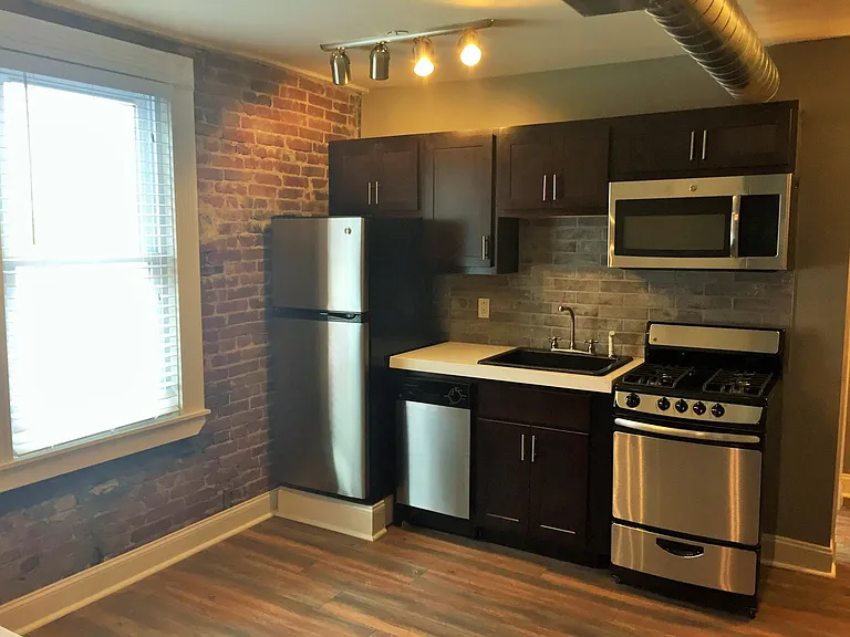 4741 Butler St #5 — Photo 1
