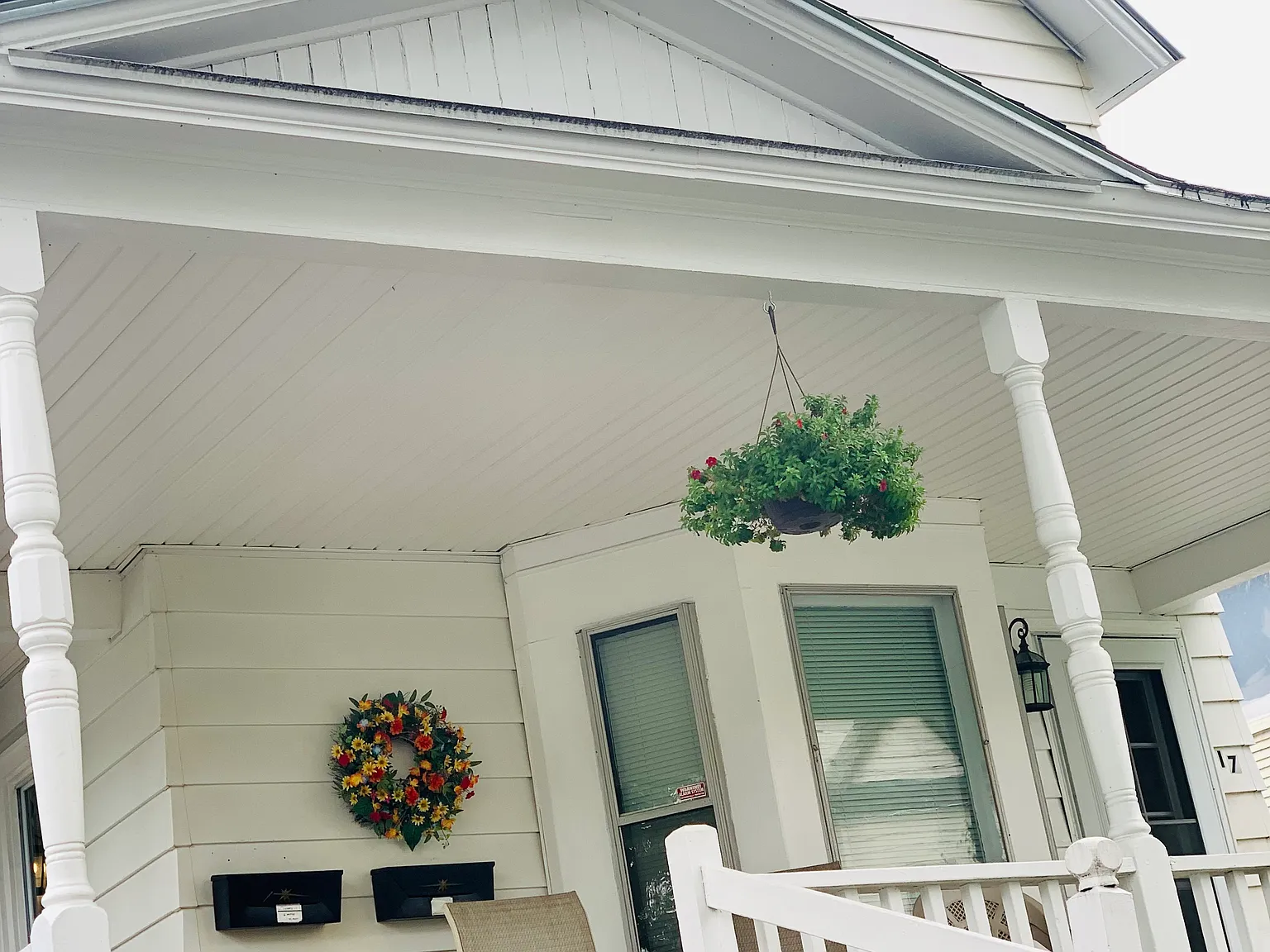 1 bed, 2500 sqft, $1,700 — Photo 1
