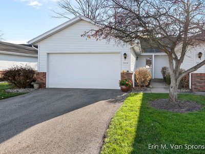 7414 Boulder Bluff Dr, Jenison, MI, 49428