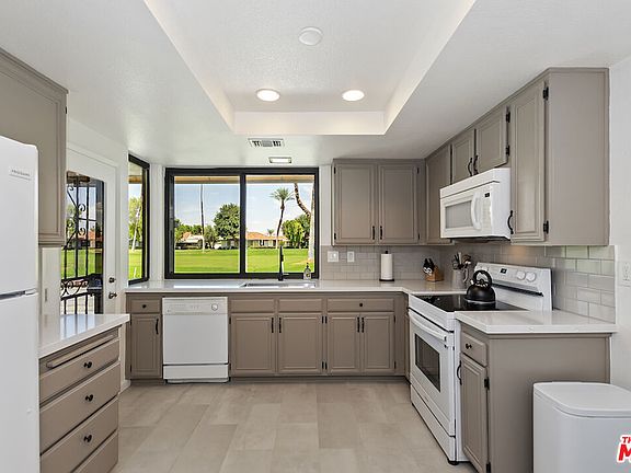 5th image of 8 Padron Way