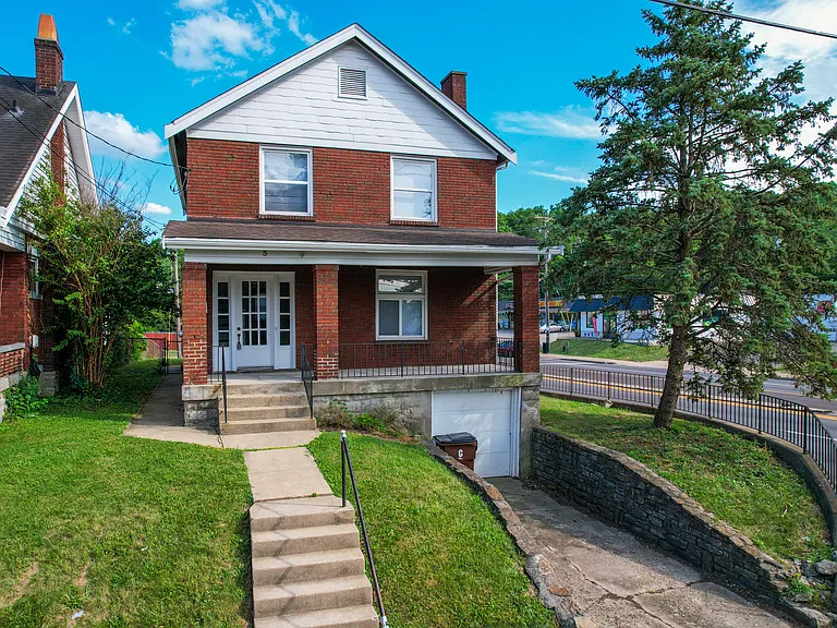 3 Levassor Pl — Photo 2