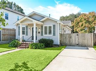 640 Metairie Lawn Dr, Metairie, LA 70001