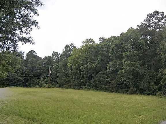 3rd image of 4728 Miller Rd