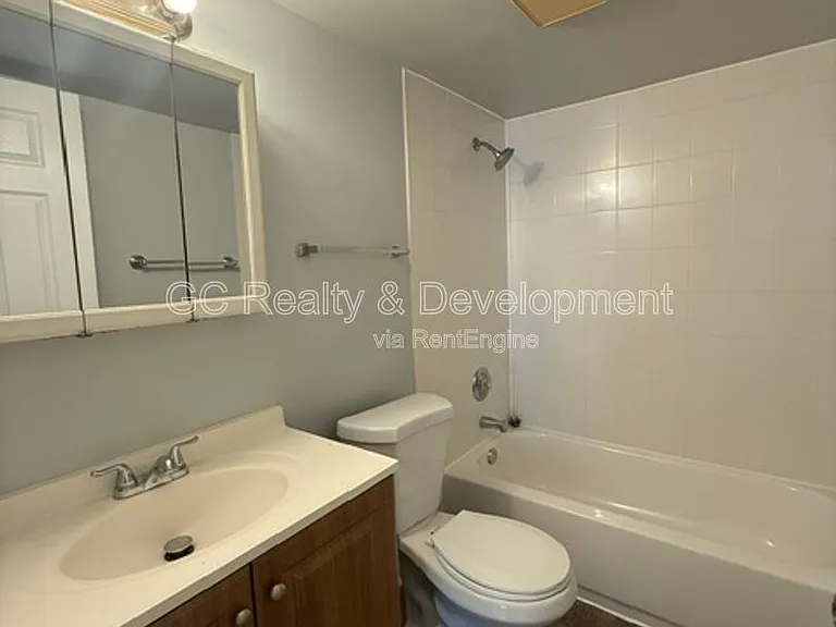 316 N Warwick Ave #GB — Photo 10