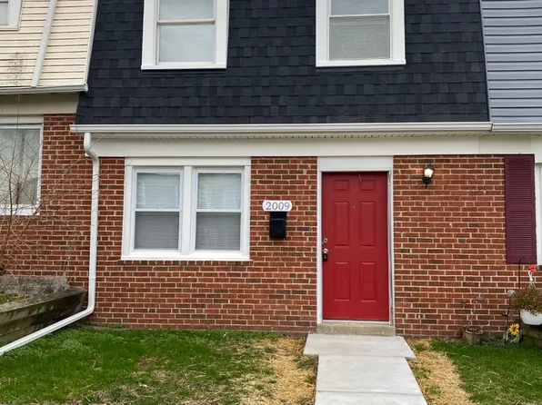 2009 Dineen Dr, Dundalk, MD 21222