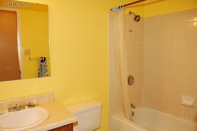 2nd image of 2443 Tulip St