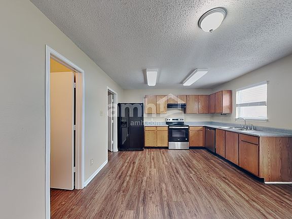4th image of 6838 W Stansbury Blvd