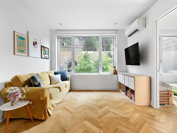 2nd image of 531 Vanderbilt Ave APT 1B