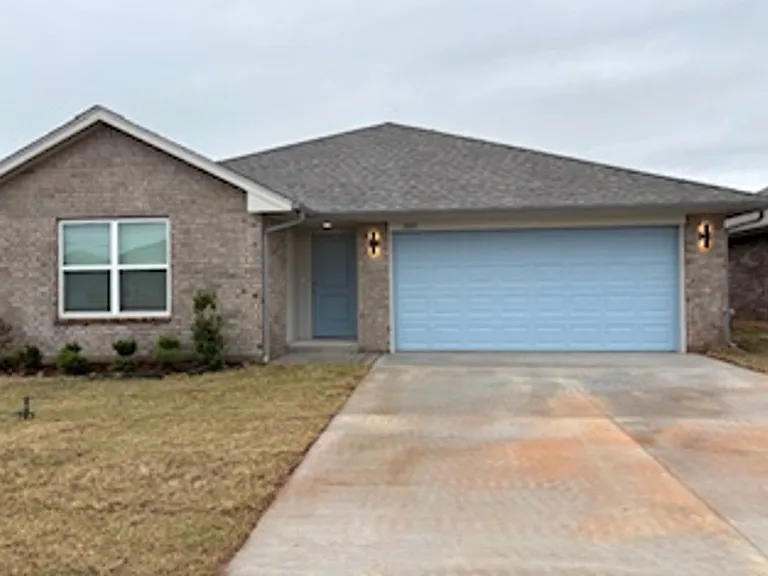 9209 Blackfork Ln — Photo 2